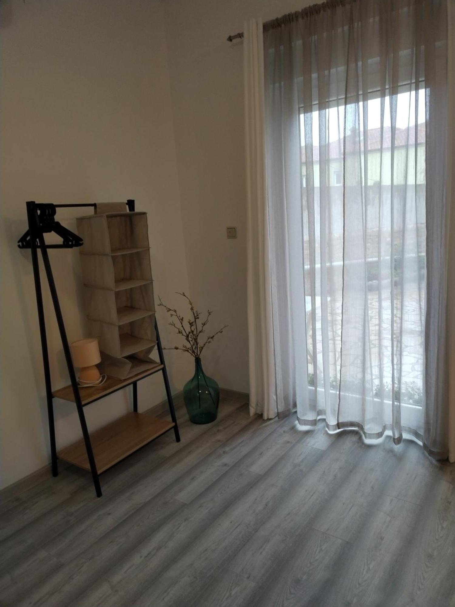 Apartments Mirijana Pula Exterior photo